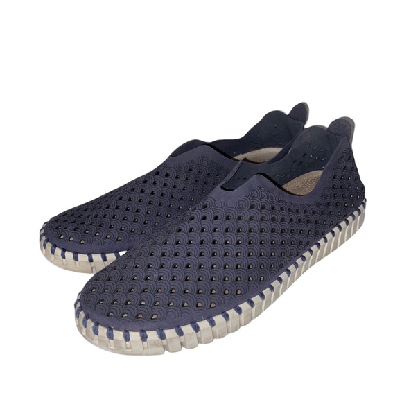 Ilse Jacobsen Shoes - Ilse Jacobsen Tulip Navy Slip-on Shoe Women's EU size 41/10.5.